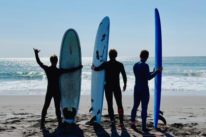 Киностудия Горького запускает производство "Большой волны" — первой в России игровой картины о сёрфинге на Камчатке