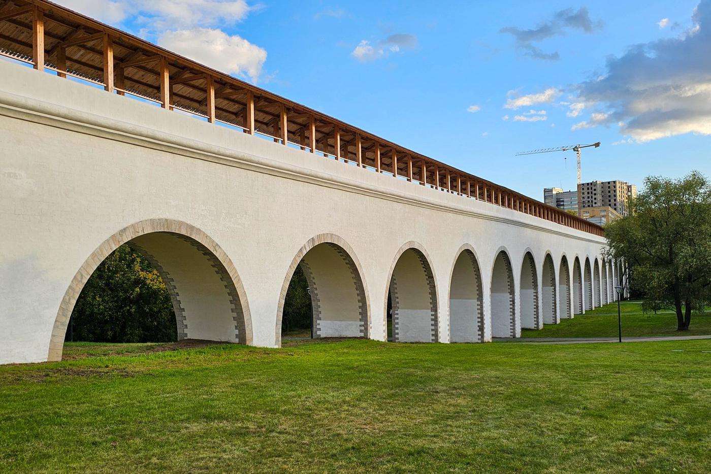 Сергей Собянин объявил о завершении реставрации Ростокинского акведука