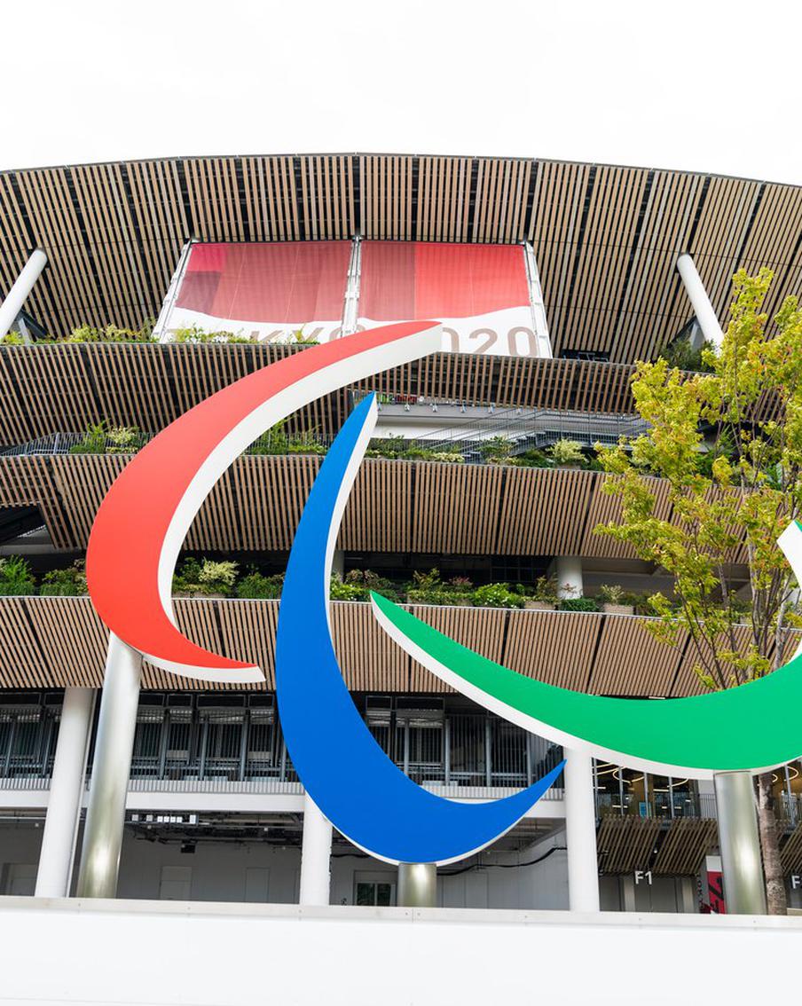 Российским и белорусским паралимпийцам разрешили выступать на международных соревнованиях под своими флагами и гимнами