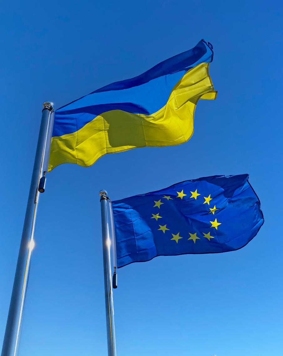 Украину не допустят в Евросоюз до момента смены власти в Венгрии и отставки Орбана