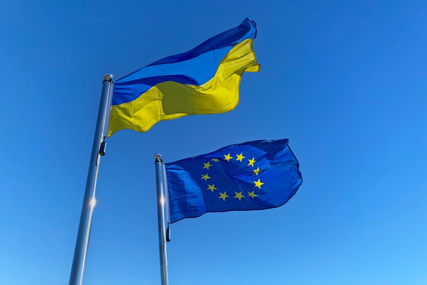 Евросоюз не сможет принять Украину в объединение до смены власти в Венгрии