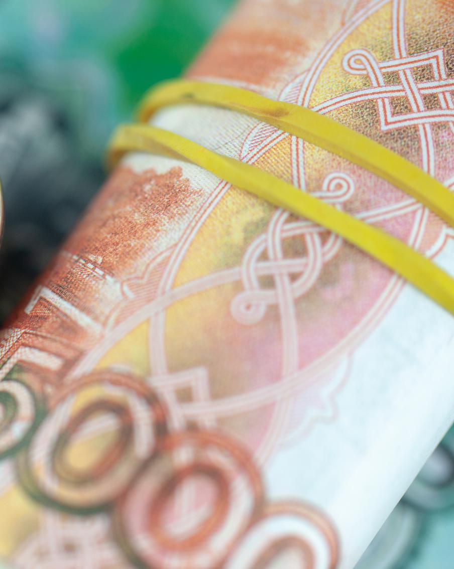 Представившиеся сотрудниками ФСБ мошенники выманили у столичного пенсионера более 84,5 миллионов рублей