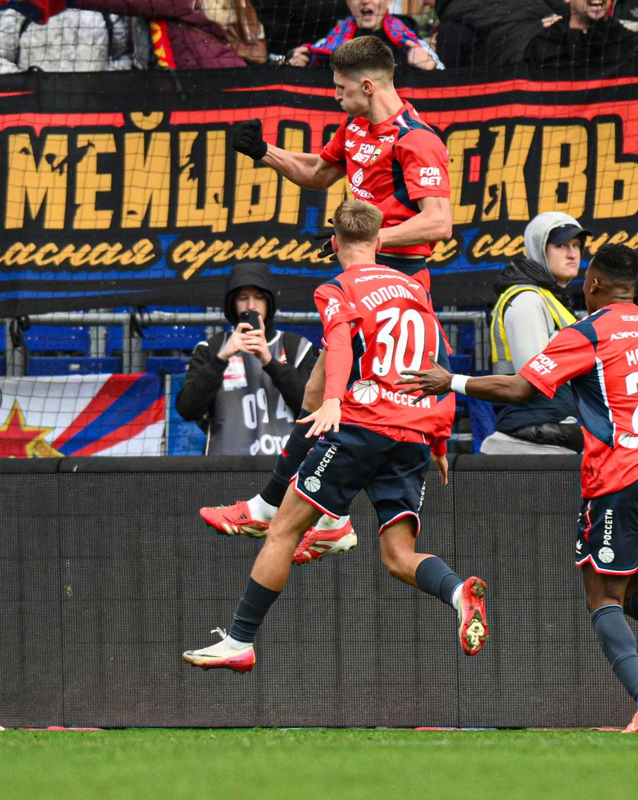 Игорь Дивеев вскрыл "Балтику" и поднял ЦСКА на вершину