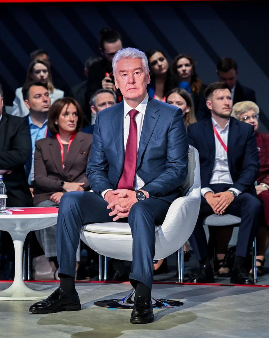 Сергей Собянин сообщил о росте объёма производства школьной продукции в Москве