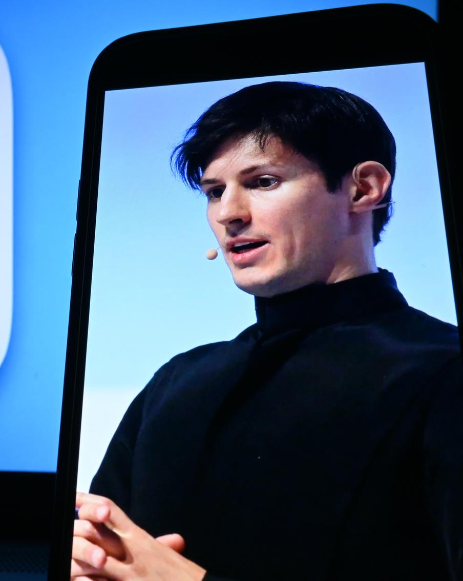 Дуров: спецслужбы Франции просили о цензуре в Telegram перед выборами в Молдове