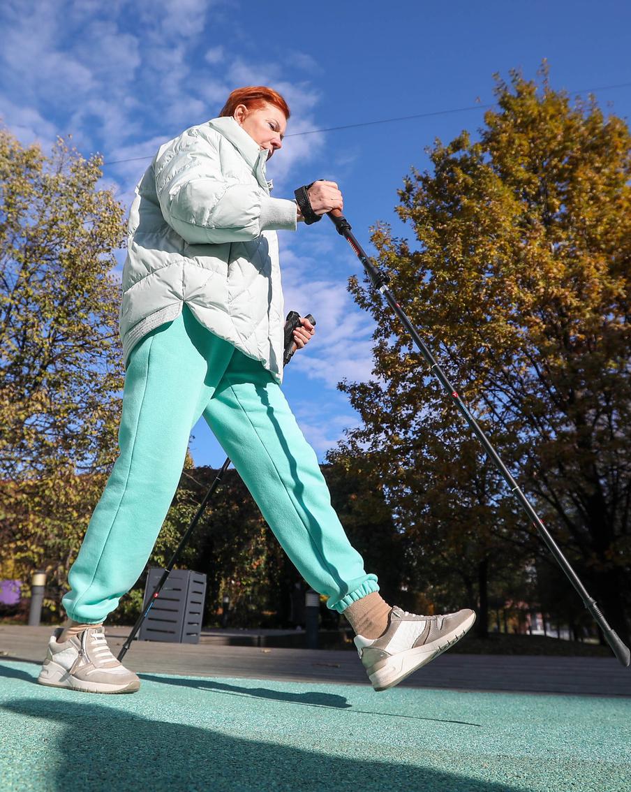 Афиша на 30 сентября: слушаем истории от музыкальных инструментов и учимся дышать с палками в руках