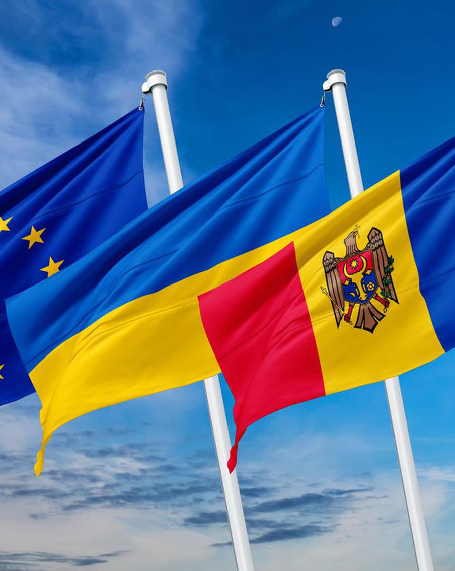 Европейские чиновники начали подготовку к приёму Молдавии и Украины в Европейский союз несмотря на вето Венгрии