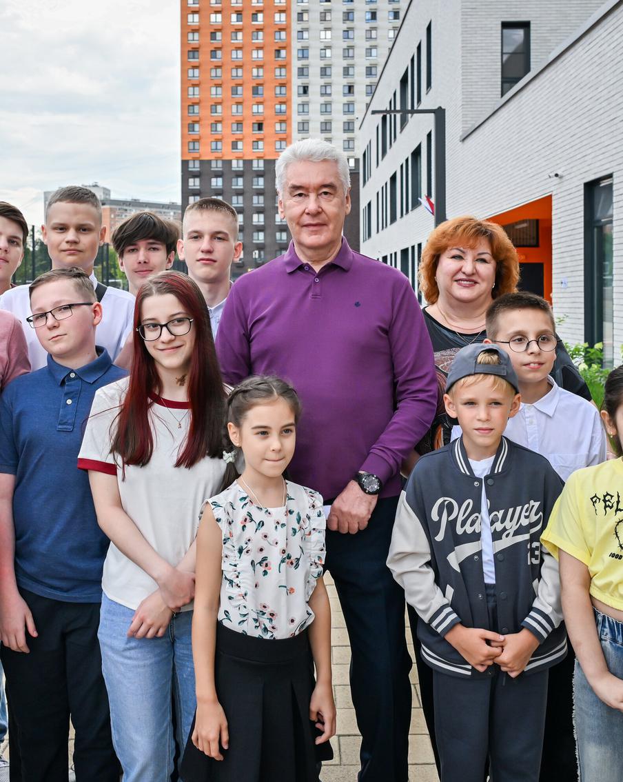 Сергей Собянин рассказал как преобразился юго-запад Москвы в рамках программы по благоустройству дворовых территорий