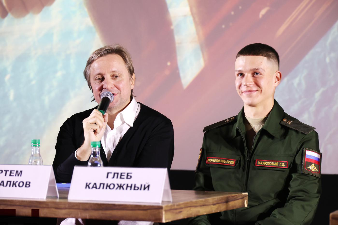 Ушедший в армию актер Калюжный получил увольнение в честь премьеры фильма