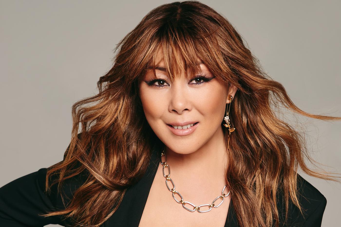 Директор Аниты Цой озвучил гонорар певицы на новогодние корпоративы: "Пришлось поднять ценник"