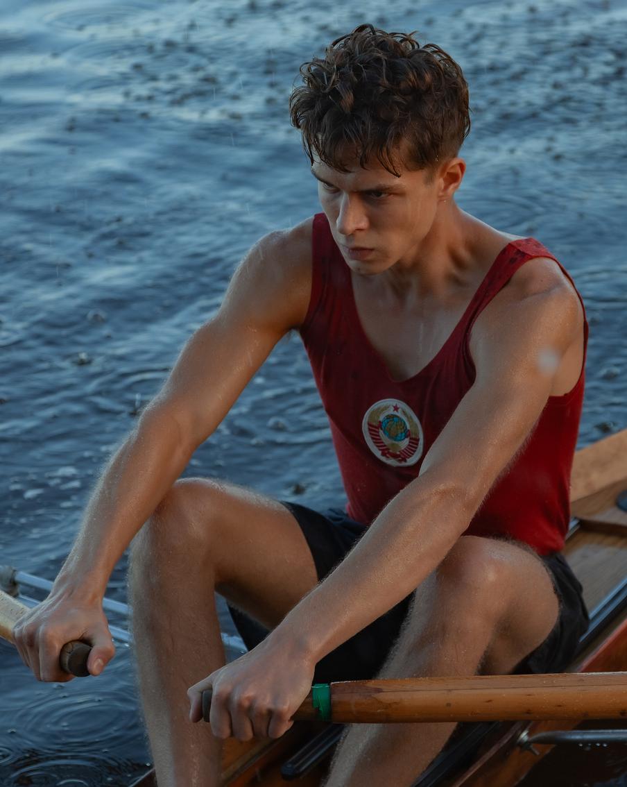 Как жить после войны: на экраны выходит спортивная драма "Первый на Олимпе"