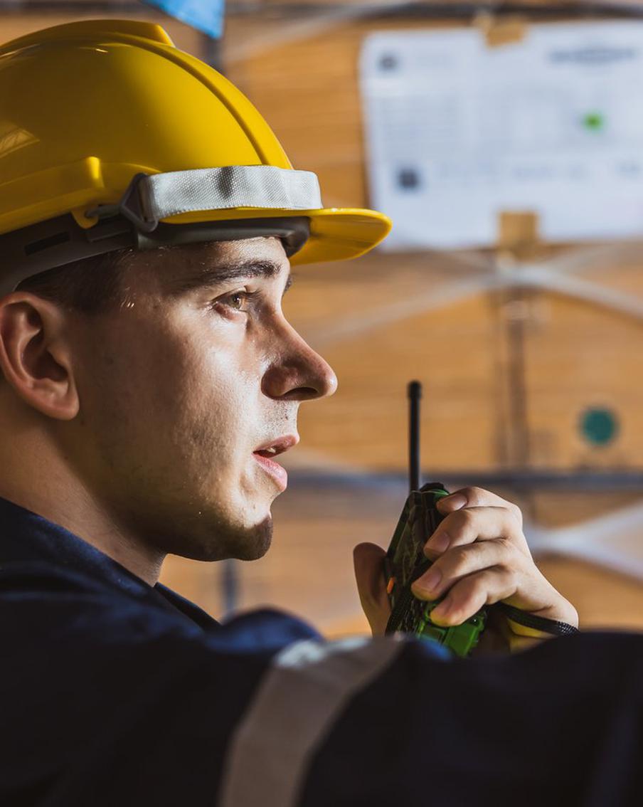 Упрощение присвоения звания "Ветеран труда" для работников промышленных предприятий