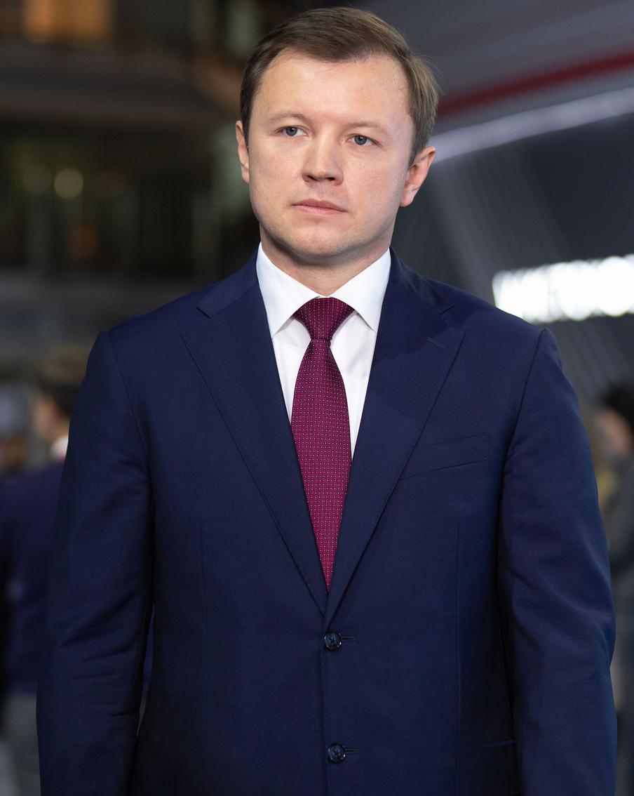 Владимир Ефимов: на будущей станции метро "Народное Ополчение" завершили монтаж эскалаторов