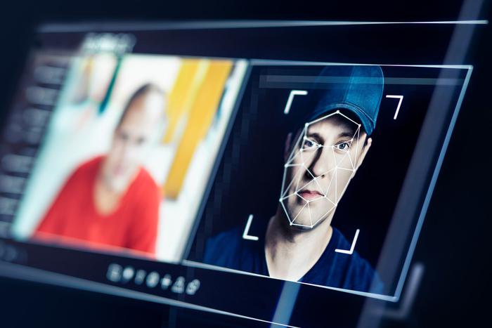 Опасны ли для россиян новые дипфейки, ставшие возможными из-за развития нейросетей