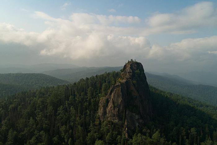 В Красноярском крае разыскивают пропавшую семью отправившихся в поход туристов