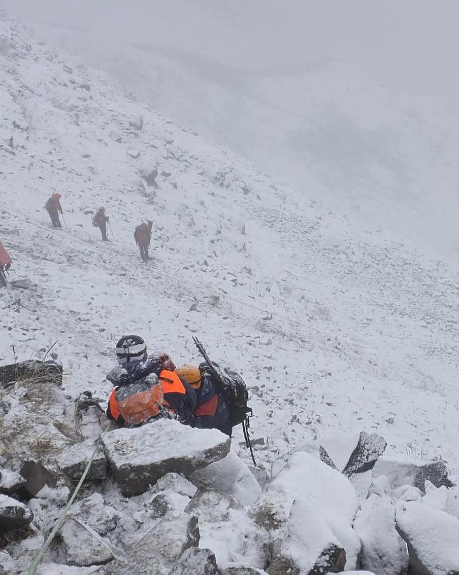 На Камчатке спасли единственную выжившую при восхождении на вулкан Вилючинский туристку