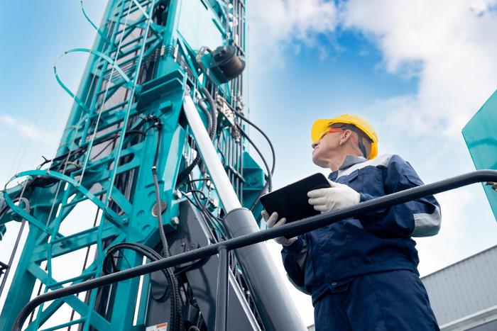 Нефтедобывающие компании России смогут увеличить добычу нефти уже в ноябре