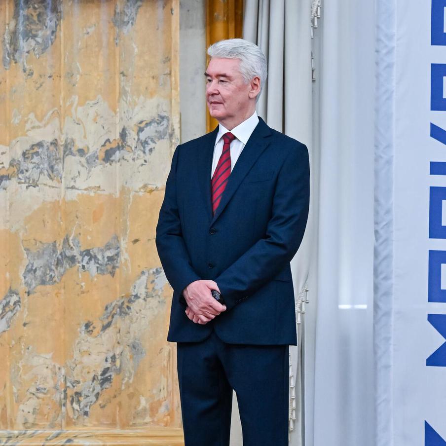 Силы ПВО сбили беспилотник, летевший на Москву, заявил Сергей Собянин