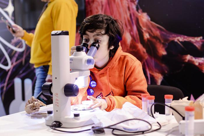 Скелеты, гены и роботы-лингвисты: собрали самые захватывающие события фестиваля НАУКА 0+