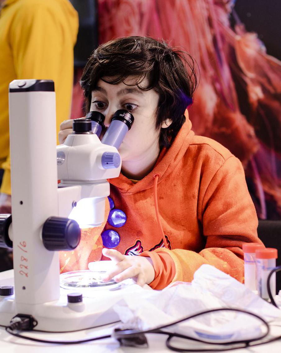 Скелеты, гены и роботы-лингвисты: собрали самые захватывающие события фестиваля НАУКА 0+