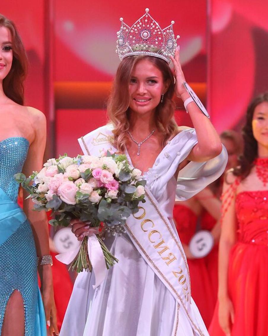 Интервью с "Мисс Россия" 2025: Анастасия Венза откровенно рассказала о мужчинах