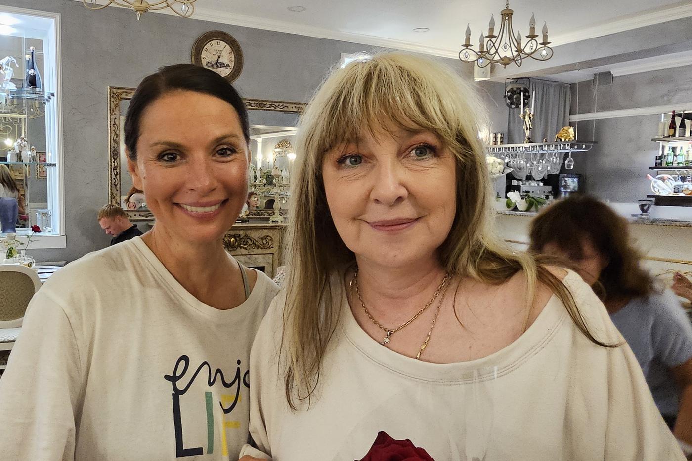 Екатерина Семёнова с коллегами.