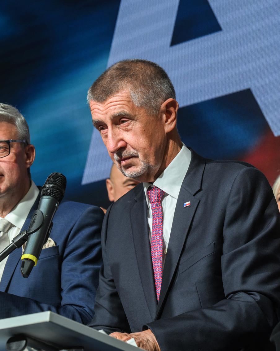 Чехия не поддержит Украину, Польшу ждёт военная подготовка: хроника очередных событий украинского кризиса