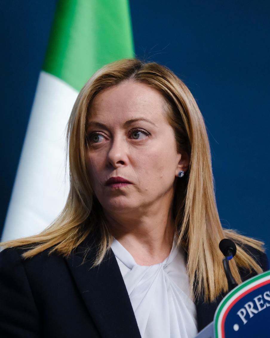 Власти Италии запретят в стране ношение никабов и паранджи в общественных местах