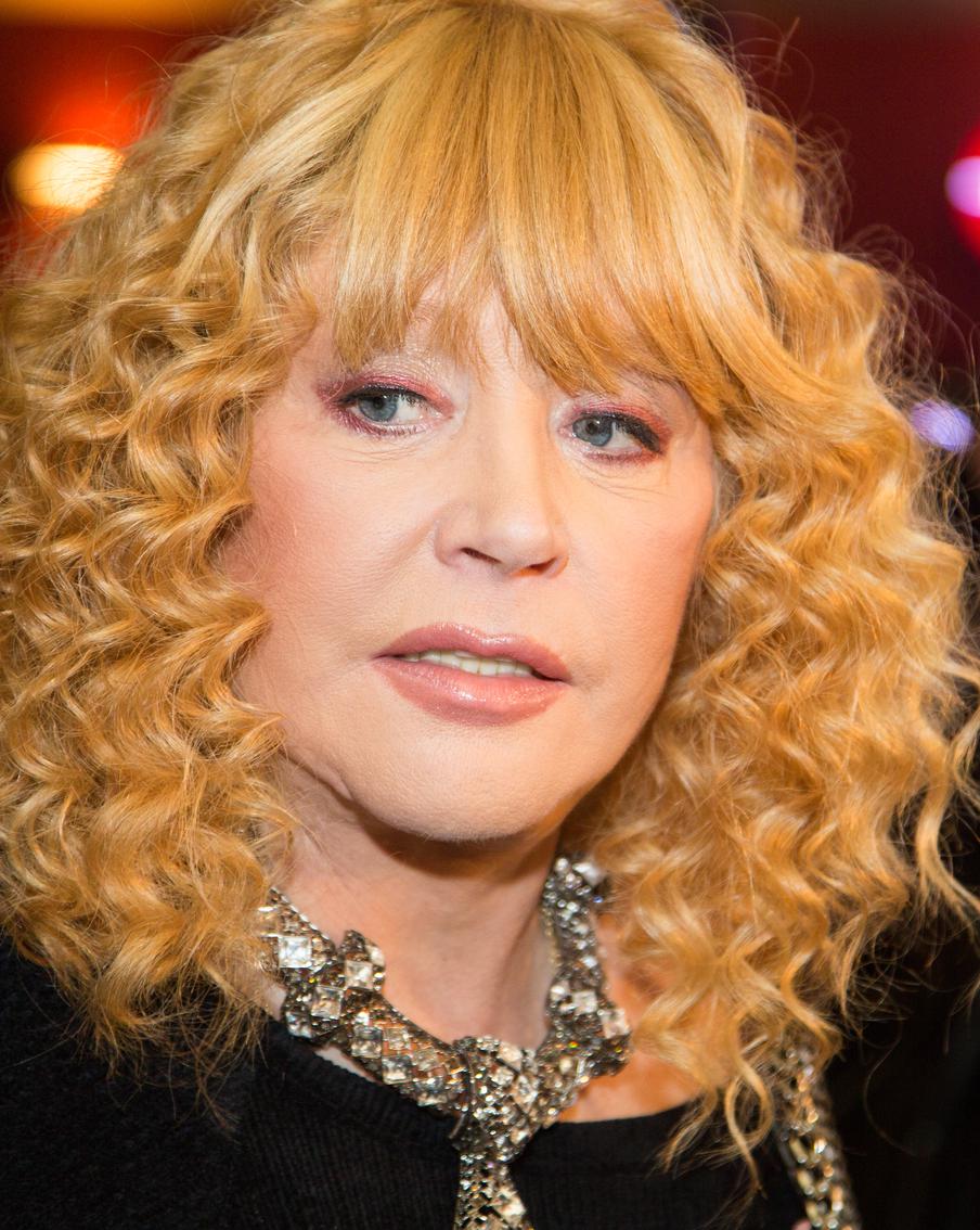 Российскую и советскую артистку Аллу Пугачёву исключили из системы ОМС из-за полиса