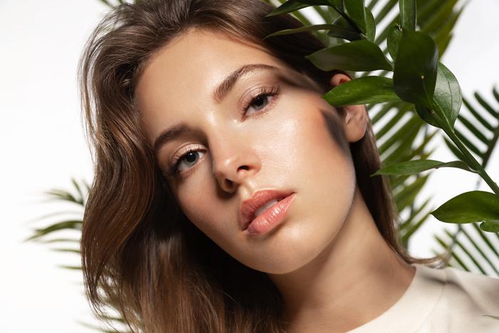 Почему появляются чёрные точки: опасные ингредиенты в косметике, о которых вы не знали