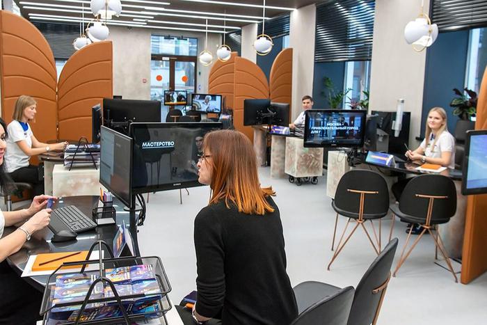 Как получить новую профессию во взрослом возрасте: отвечают эксперты центра "Профессии будущего"