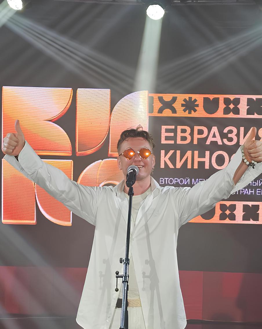 Антон Зацепин рассказал о причинах новой волны популярности хитов Надежды Кадышевой