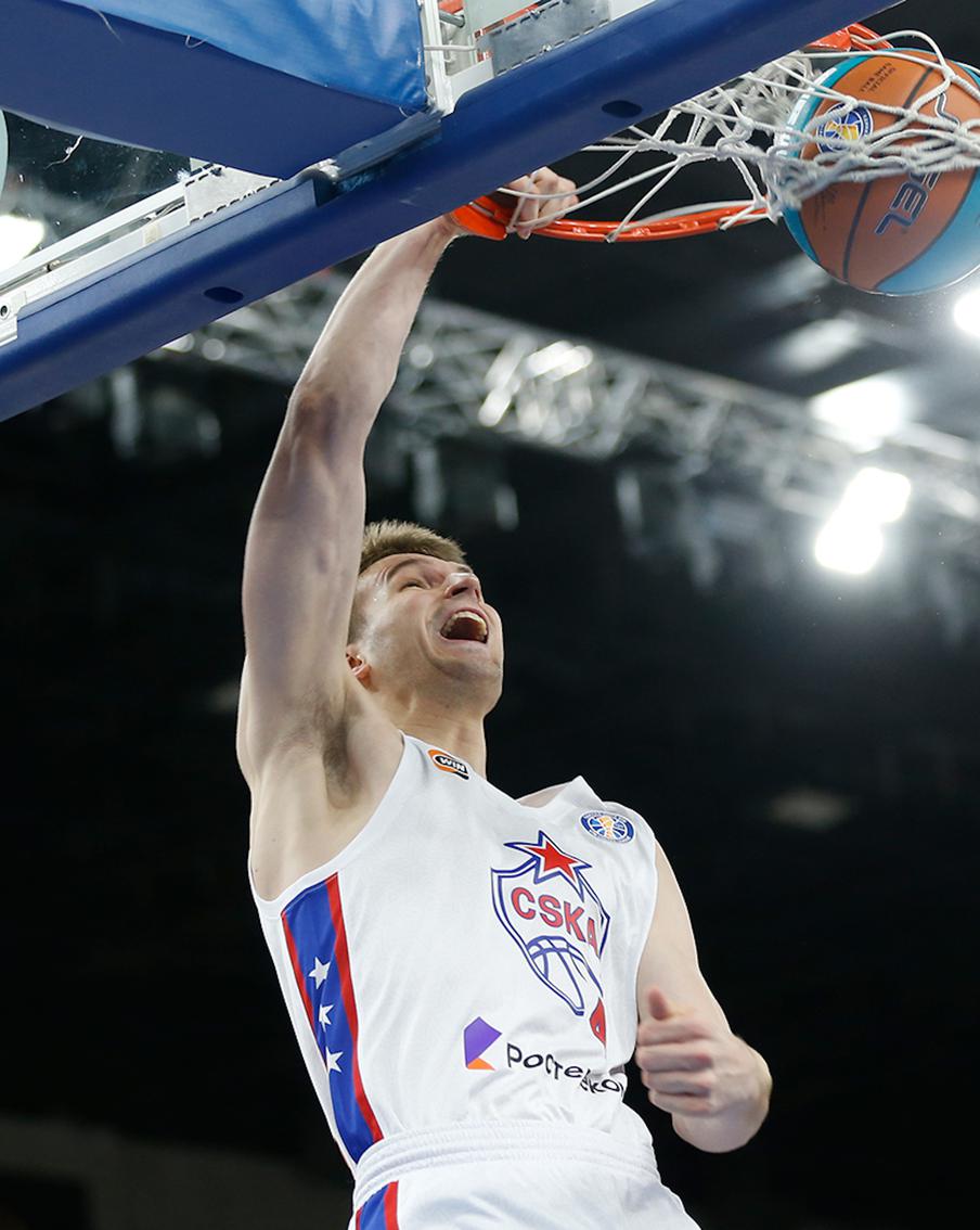 На какие виды спорта сходить в Москве: волейбол, баскетбол и футбол