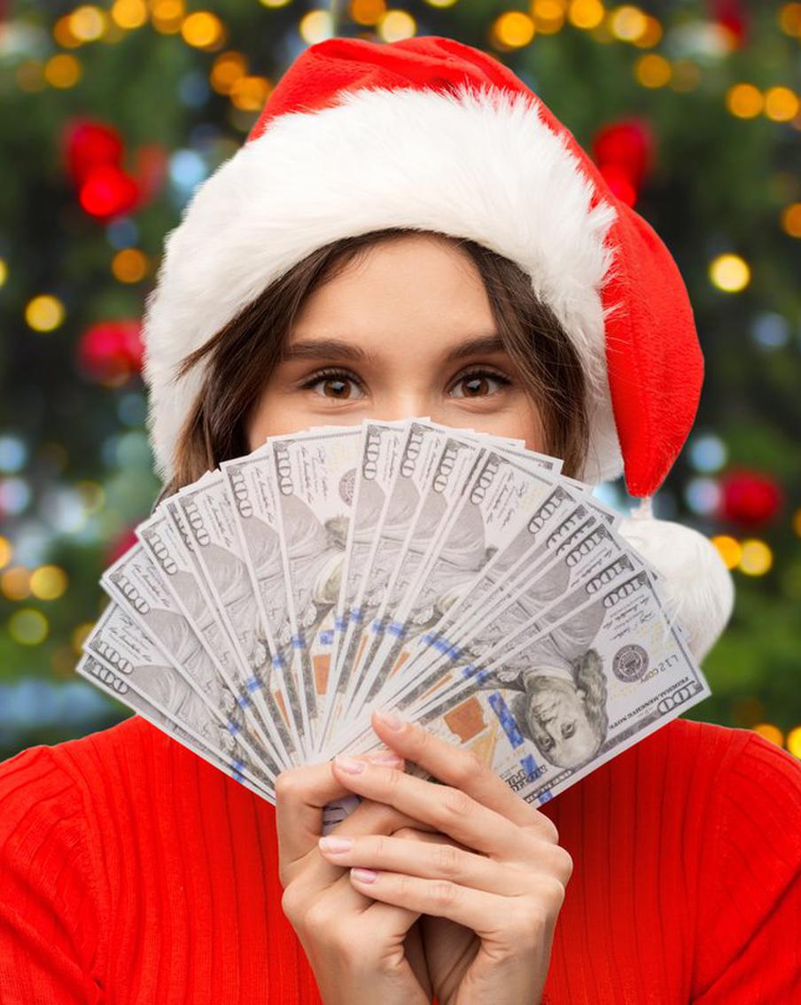 Самозанятые россияне могут потерять до 30% дохода в новогодние праздники