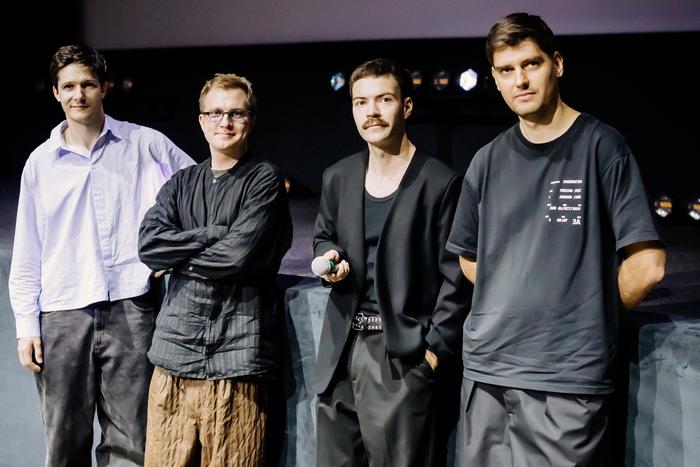 Всё по-настоящему: картина "Здесь был Юра" основана на реальной истории