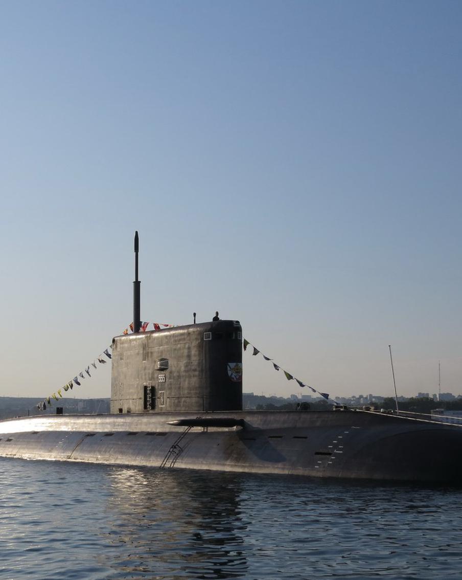 Черноморский флот объяснил всплытие подлодки "Новороссийск" у берегов Франции