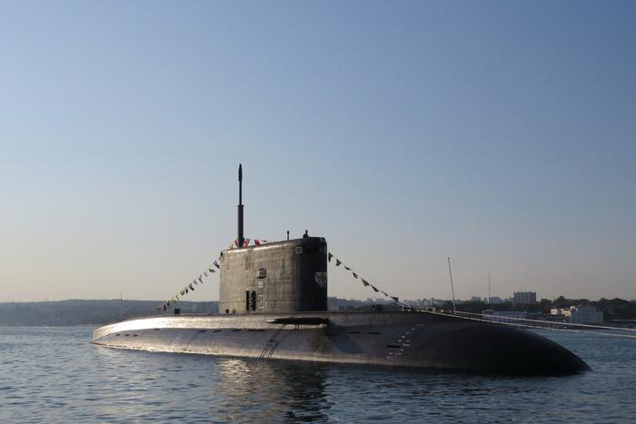 Черноморский флот объяснил всплытие подлодки "Новороссийск" у берегов Франции