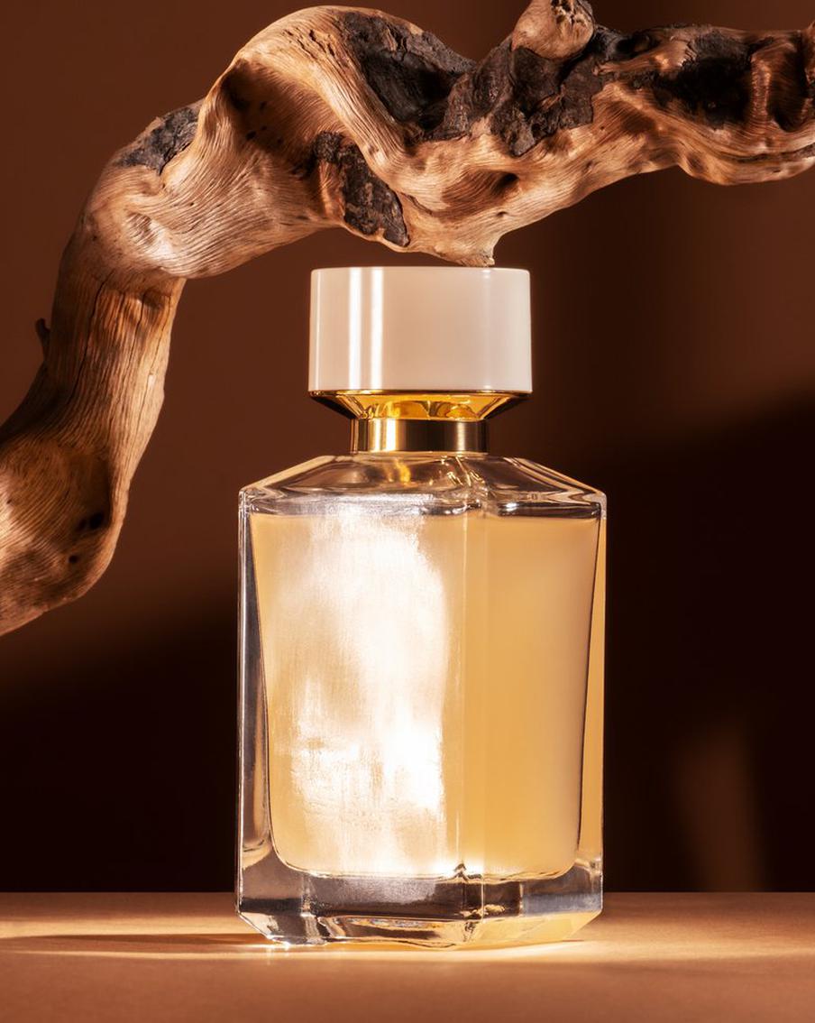 Уютные ароматы для осени: как выбрать духи, которые обнимают