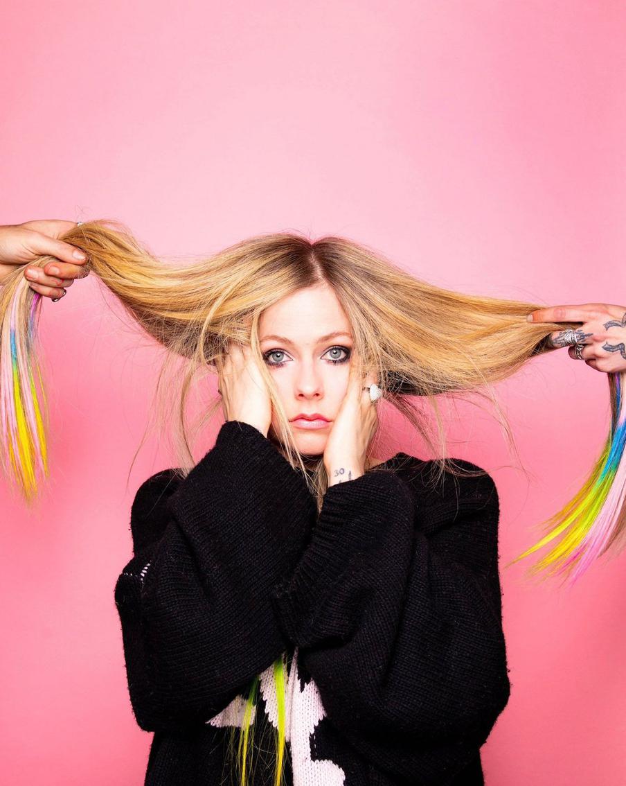 Кирилл Коперник, Аврил Лавин или James: чей трек стал лучшим на этой неделе (+ плейлист)