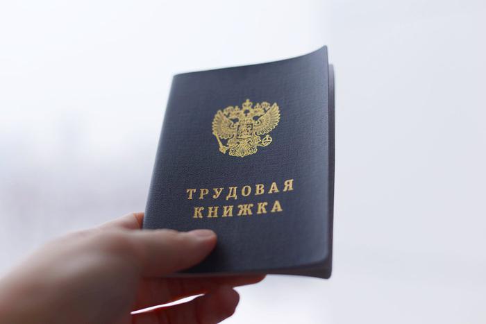 Уволенный губернатором глава района Самарской области хочет написать заявление