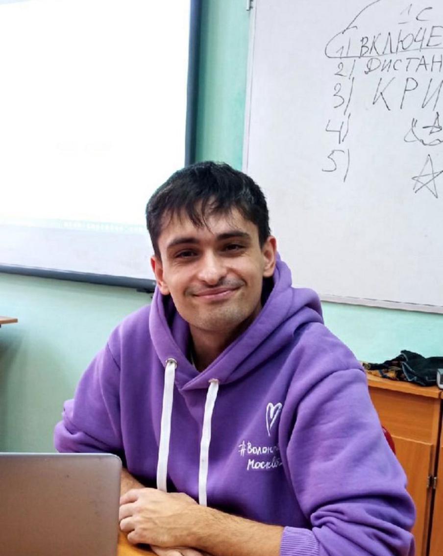 "Пошёл бы я с собой в разведку?": учитель года из Москвы вёл фронтовые записи на СВО вплоть до своей гибели