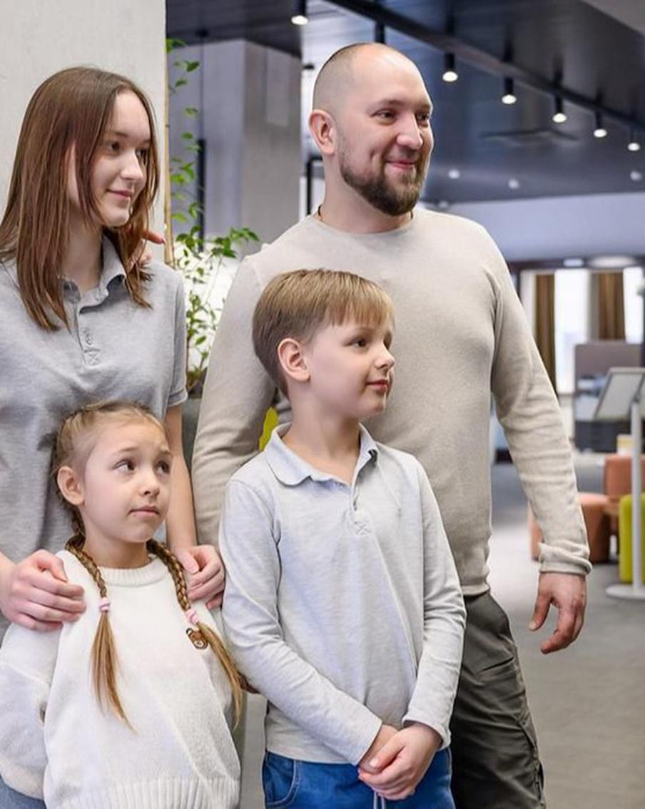 Собянин подчеркнул приоритетность поддержки участников СВО и членов их семей