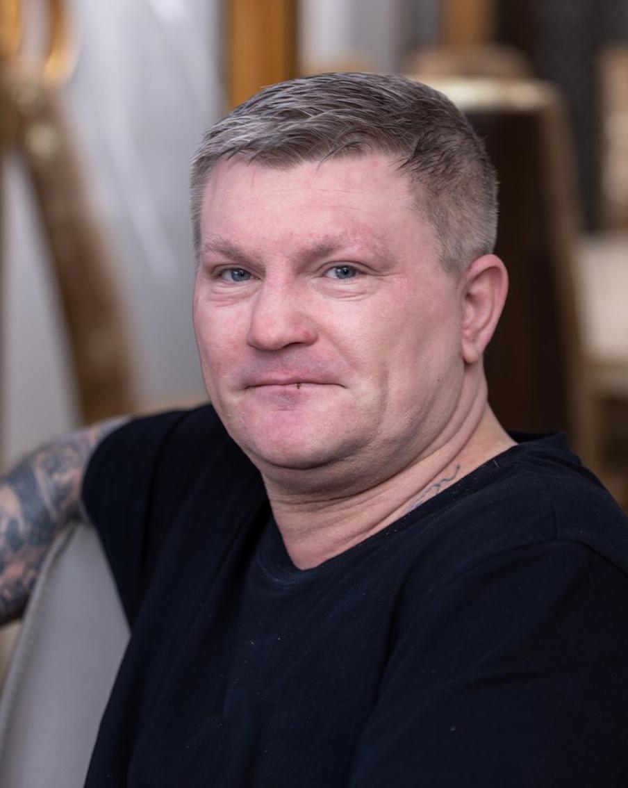 Боксёр Рикки Хаттон покончил с собой – менеджер