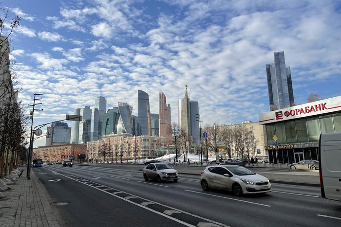 Потепление и дожди придут на Русскую равнину в середине октября