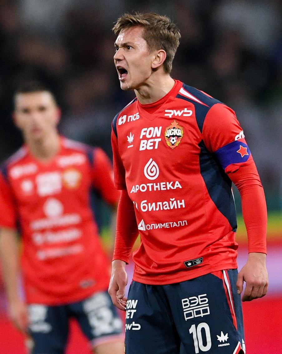 Лидеры РПЛ бьются за первую строчку: "Локомотив" принимает ЦСКА