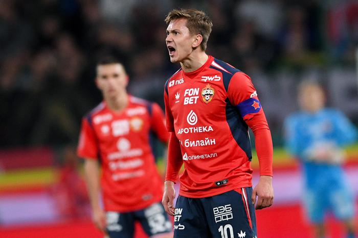 Лидеры РПЛ бьются за первую строчку: "Локомотив" принимает ЦСКА