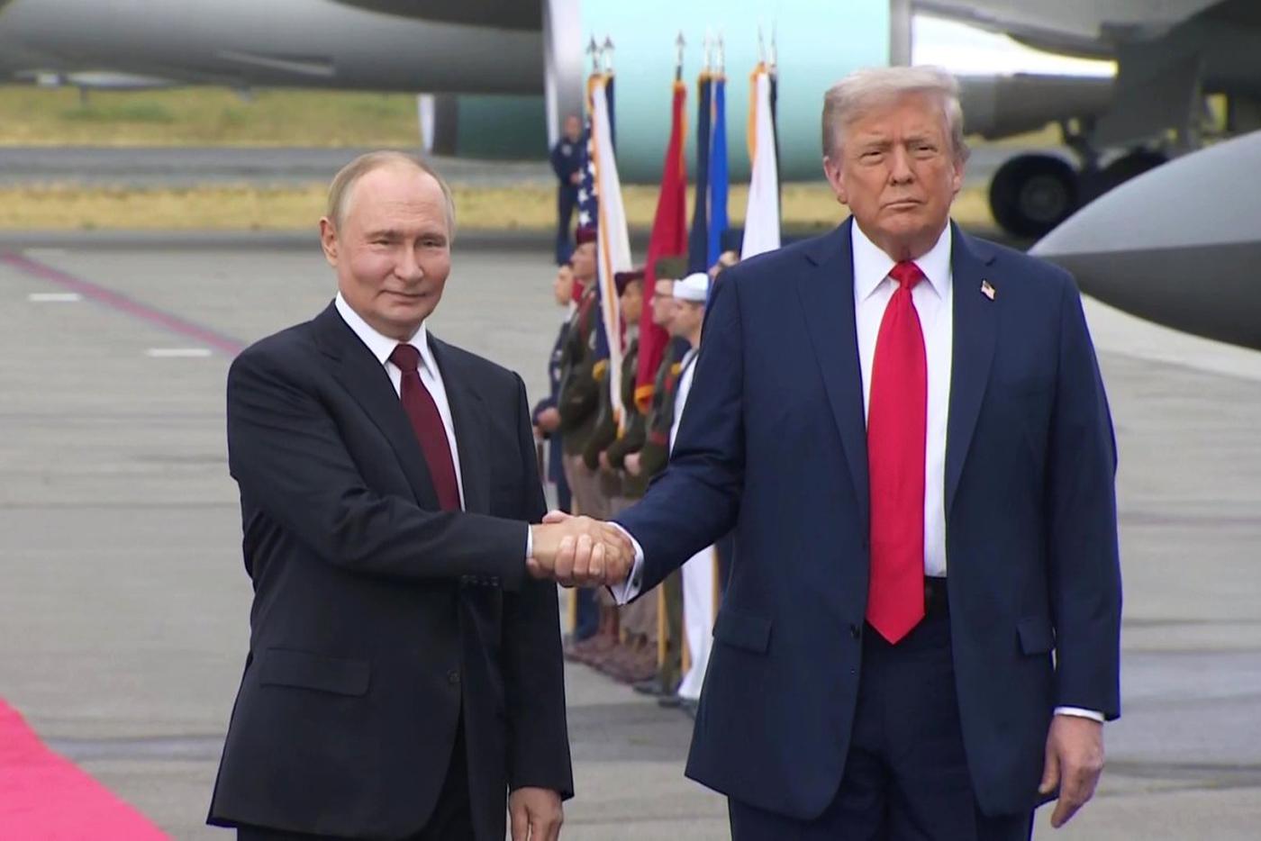 Трамп и Путин готовятся к встрече в Будапеште: о чём договорились лидеры