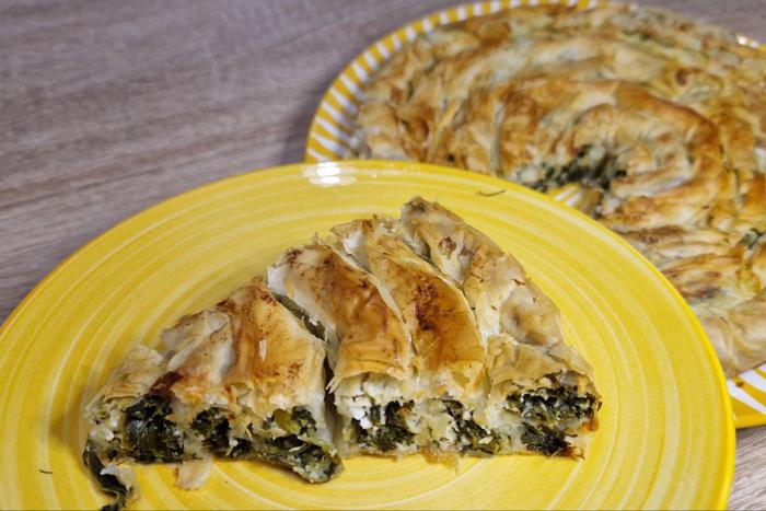 Учимся готовить пирог спанакопита, без которого не обходится ни одно торжество в Греции