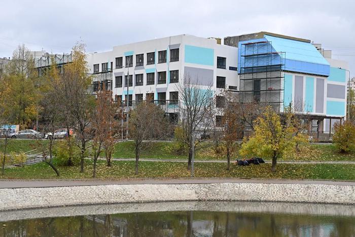 Собянин рассказал, как будут выглядеть обновлённые школы в районе Марьино