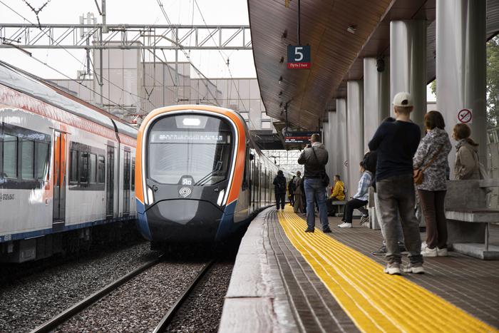 Ликсутов рассказал о планах по обновлению подвижного состава на Ярославском направлении